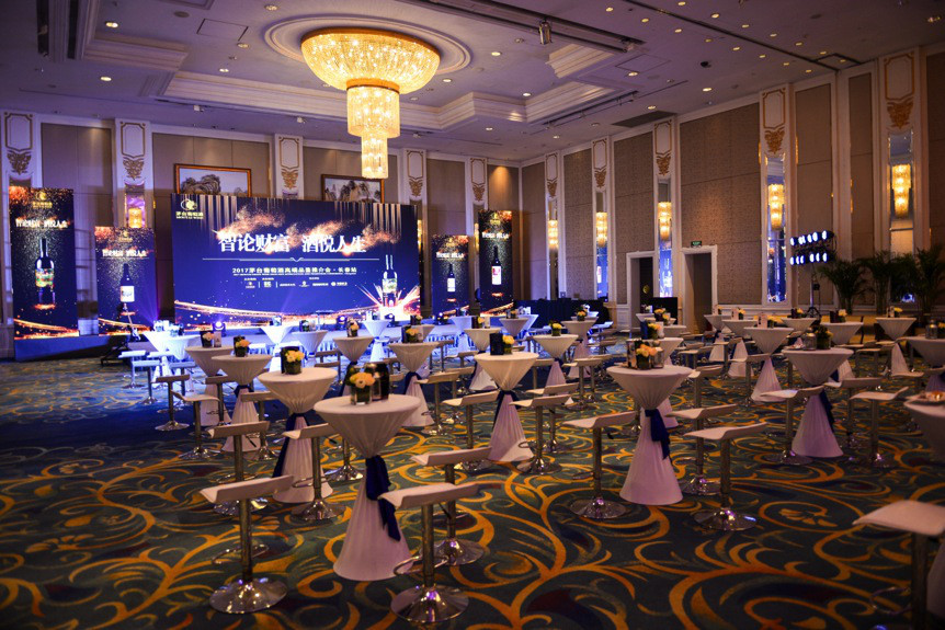 酒會(huì)活動(dòng)布置應(yīng)該注意什么事項(xiàng)